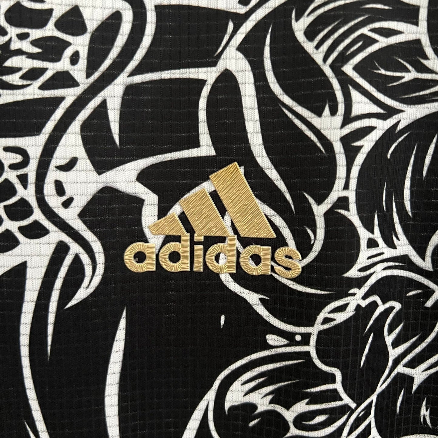 23/24 REAL MADRID GOLDEN SERPENT - KitCulture©