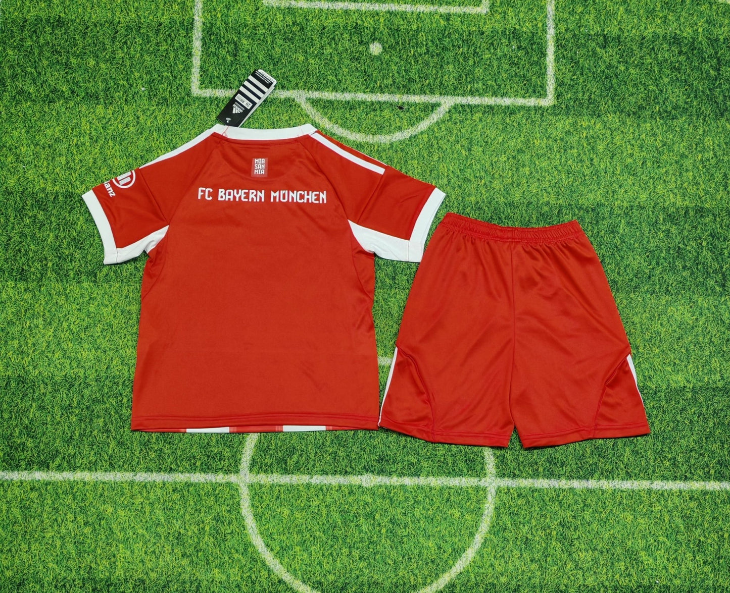 FC BAYERN 2025/26 HOME KIT - KitCulture©