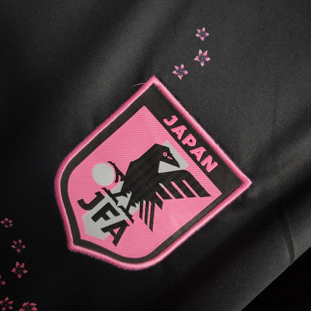 JAPAN 2023 SPECIAL EDITION BLACK PINK SHIRT - KitCulture©