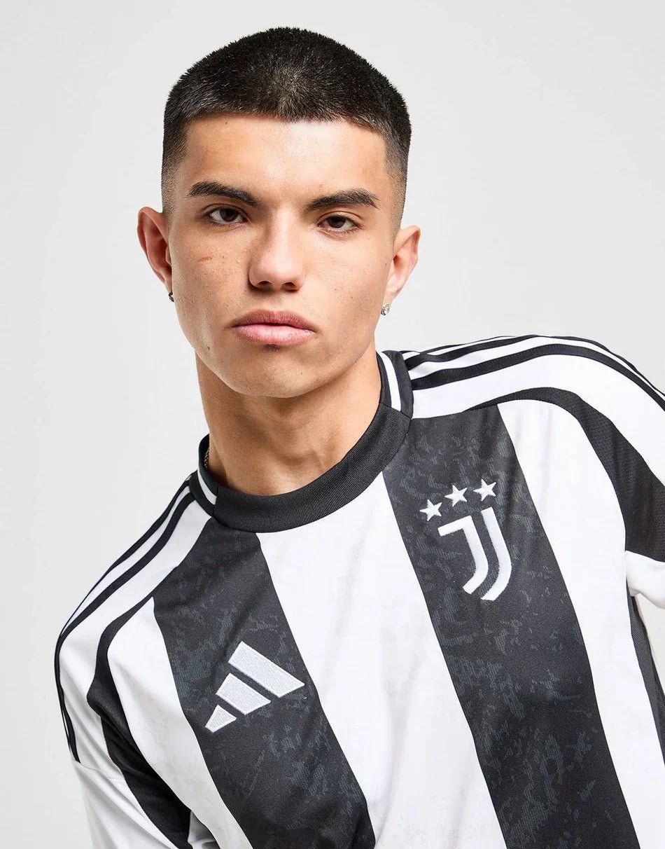 JUVENTUS 2024/25 HOME SHIRT - KitCulture©