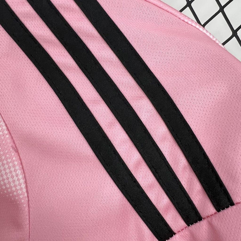 REAL MADRID PINK DREAM KIT - KitCulture©