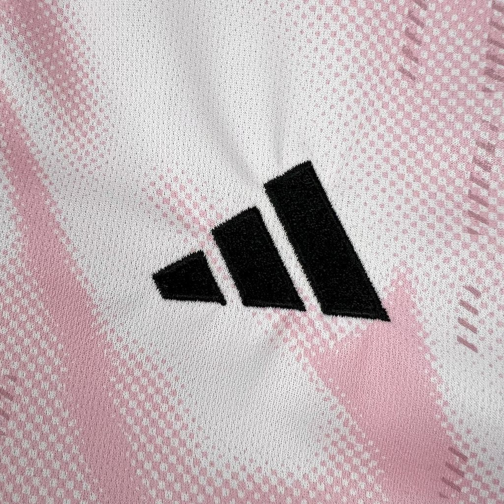 REAL MADRID PINK DREAM KIT - KitCulture©