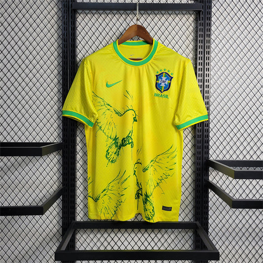 BRAZIL YELLOW PIGEON KIT - KitCulture©