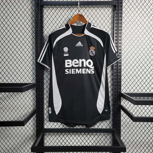 REAL MADRID 2006/07 AWAY SHIRT - KitCulture©